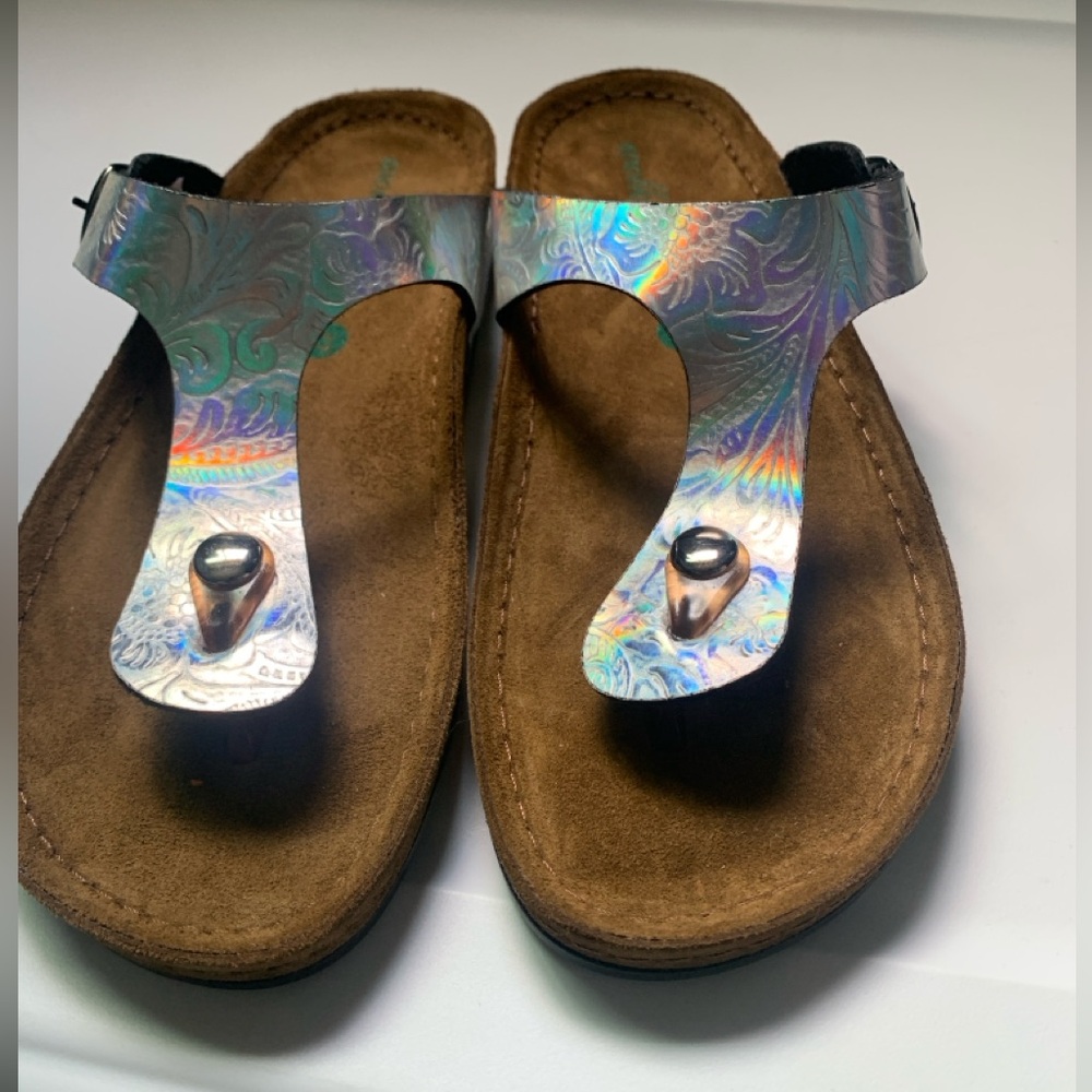 NWOT Wolkenwerk Thong Upper Memory Foam Footed Sandal